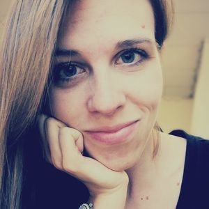 Meet your Posher, Stephanie